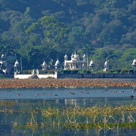 Udai Bilas Palace Dungarpur Exteriör bild